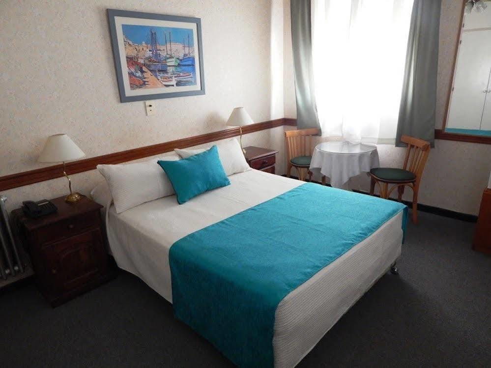 Hotel Atlantico 코모도로리바다비아 외부 사진