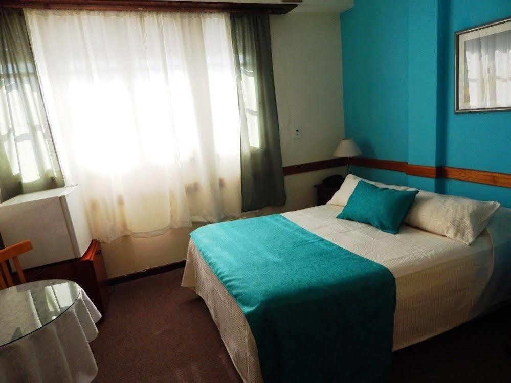Hotel Atlantico 코모도로리바다비아 외부 사진