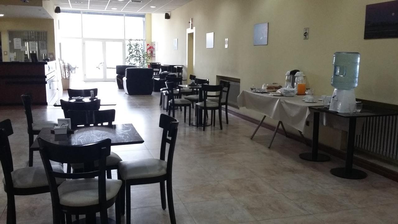 Hotel Atlantico 코모도로리바다비아 외부 사진